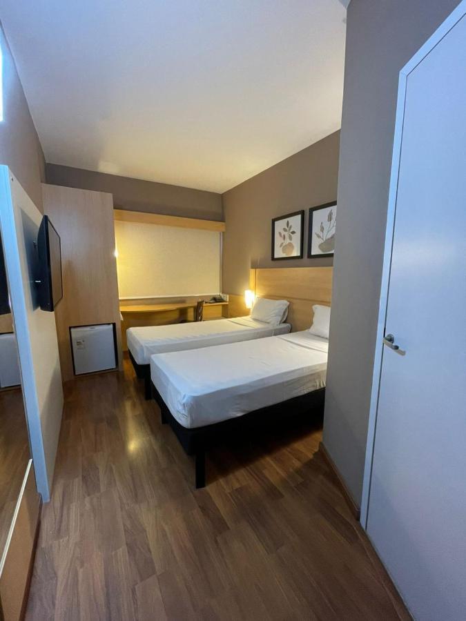 Hotel Oeste Plaza Andradina Exterior photo